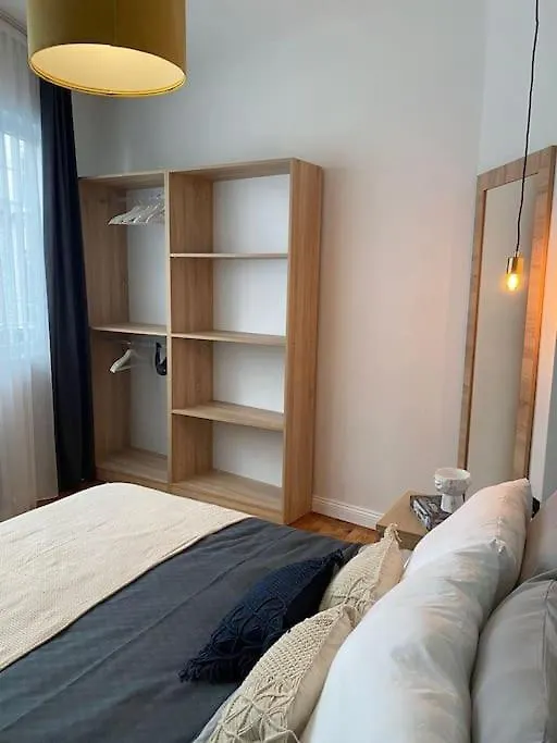 Stunning Apartment Near Metro - Degirmen 64 Istanbul