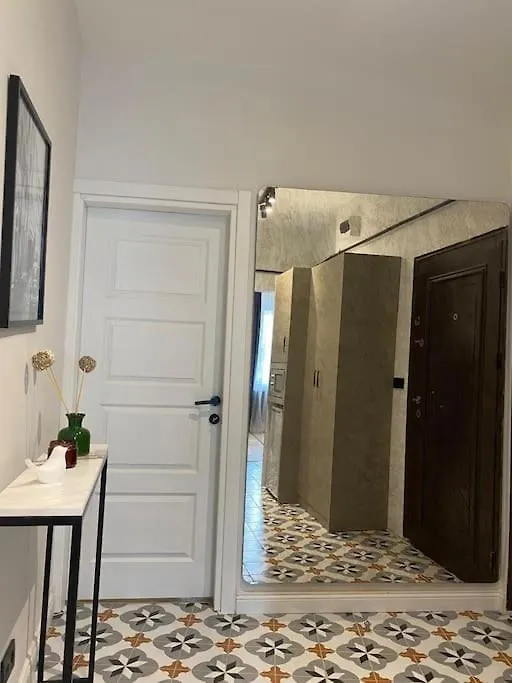 Stunning Apartment Near Metro - Degirmen 64 Istanbul